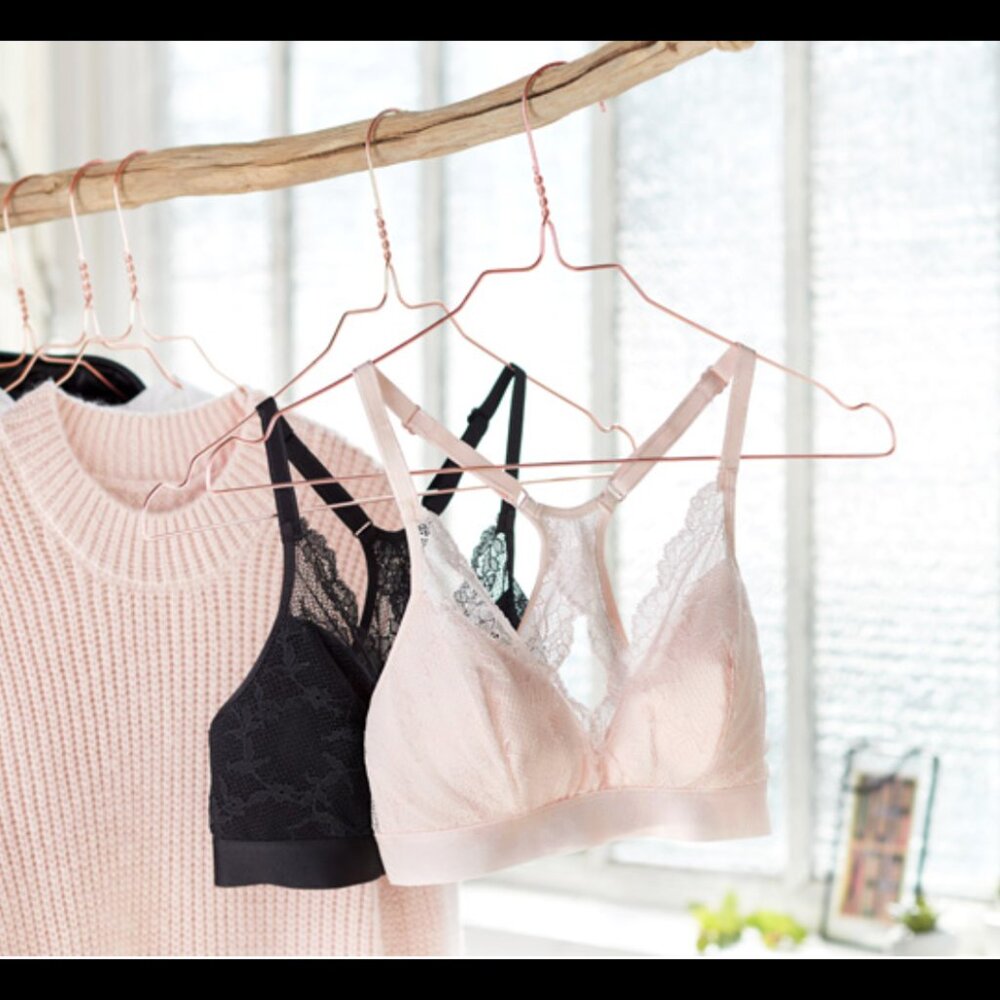 Chantelle Everyday Lace Racerback Wireless Bralette in Light Pink